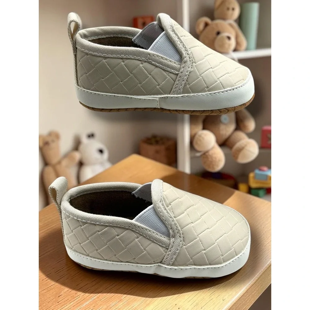 Unbranded Woven Faux Leather Slip On Loafer Baby Shoes Cream Size 3 Infant